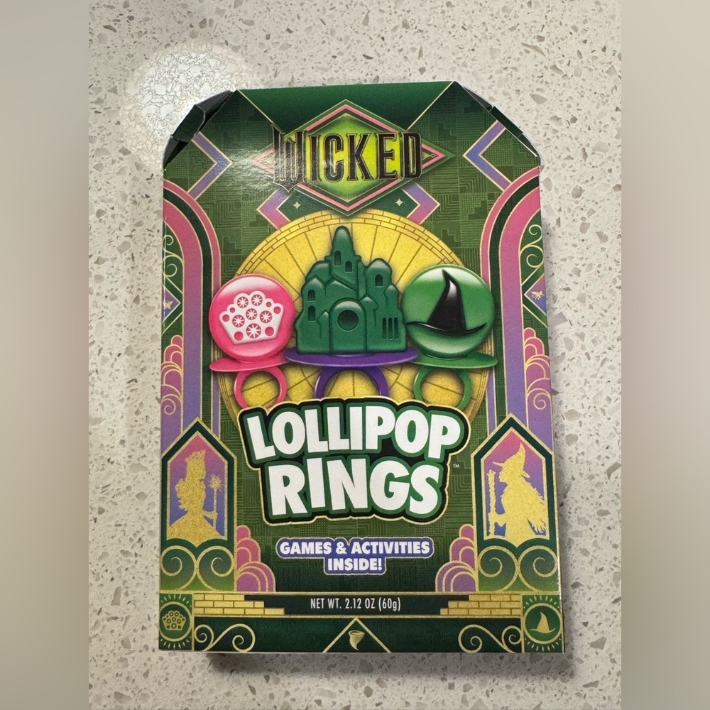 Wicked Lollipop Rings Limited Edition Elphaba Hat, Glinda’s Crown,& Emerald City